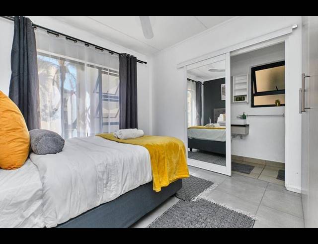 3 BEDROOM TOWNHOUSE FOR SALE IN SANDTON CENTRAL